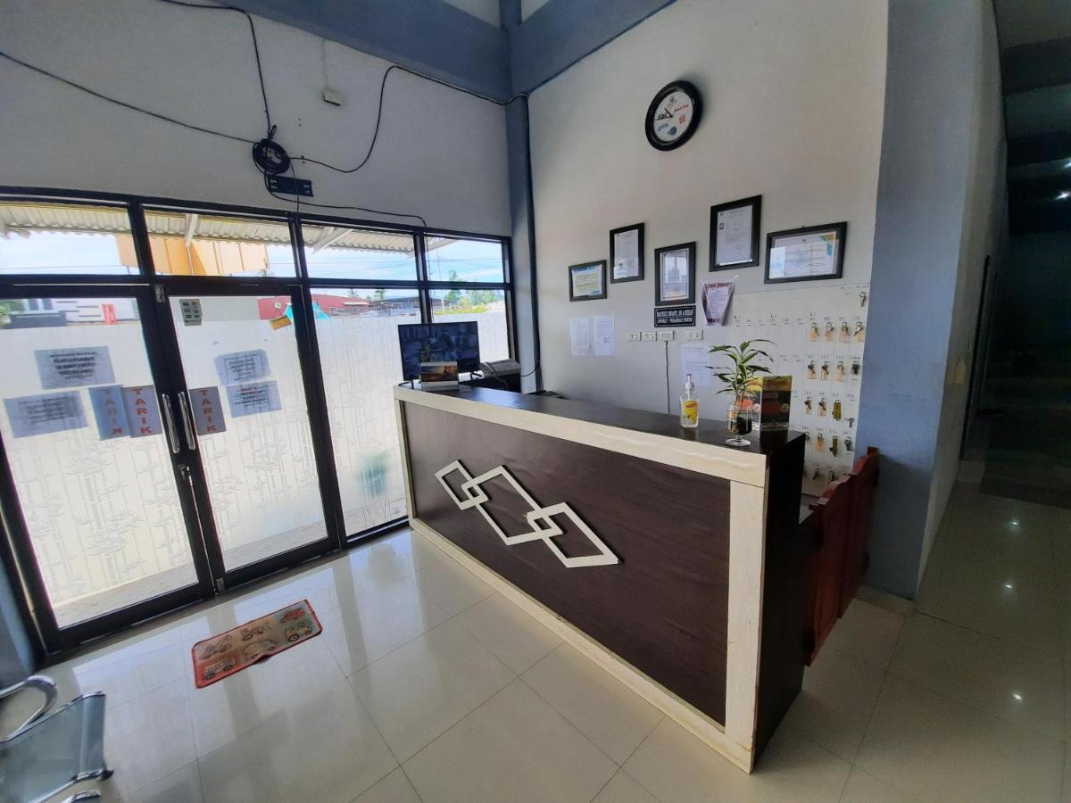 OYO 3373 Favour Hotel Pagaralam Extérieur photo