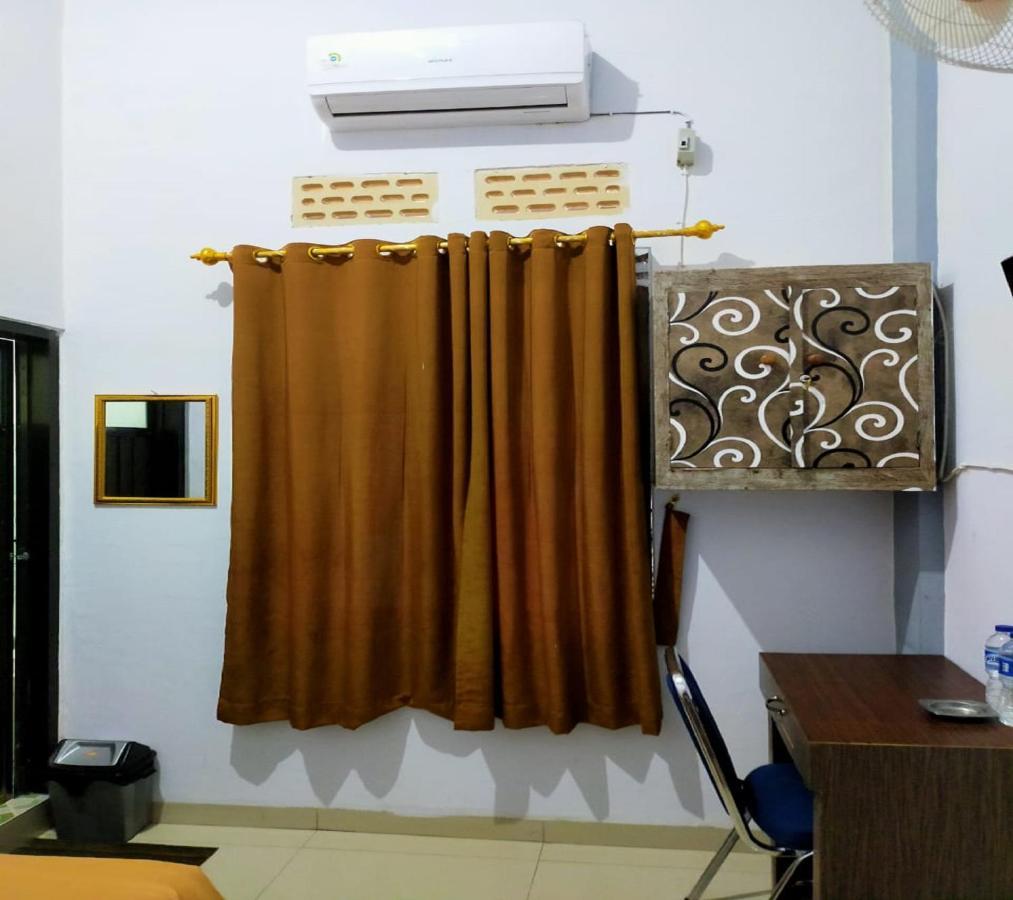 OYO 3373 Favour Hotel Pagaralam Extérieur photo
