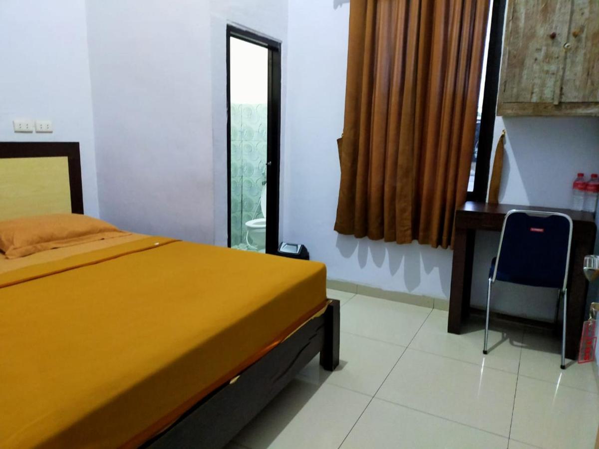 OYO 3373 Favour Hotel Pagaralam Extérieur photo